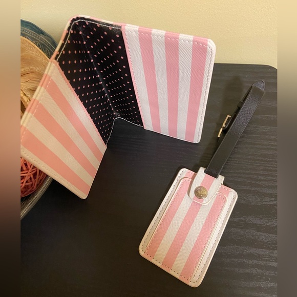 Victoria’s Secret Passport Holder and Luggage Tag Set - Picture 2 of 11